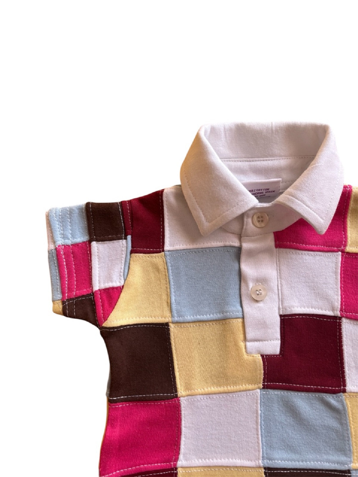 Camiseta para bebé con diseño de cuadros multicolor en manga corta y cuello de camisa