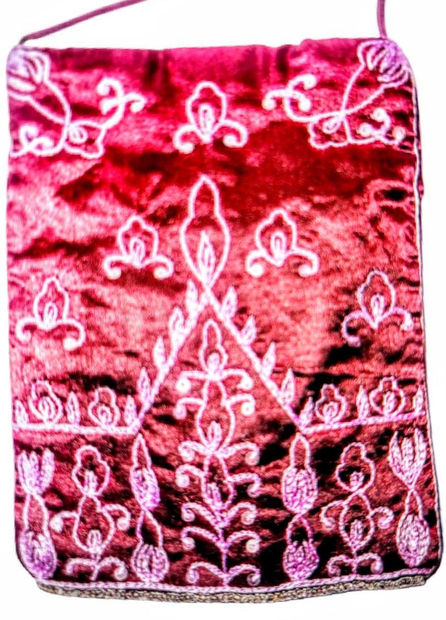 Bolso raso étnico bordado color burdeos